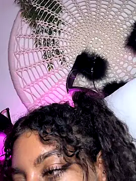 AlyssaHottv_'s cam snapshot