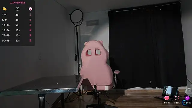 Mara-Bella live sex cam