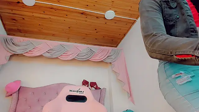 _Abby_white_ live sex cam