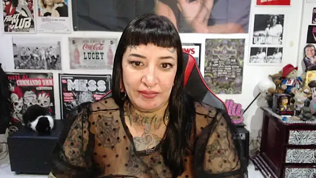 Rollyderolandia666 live sex cam