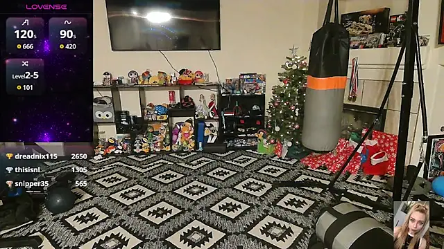 Blondiewithanass live sex cam