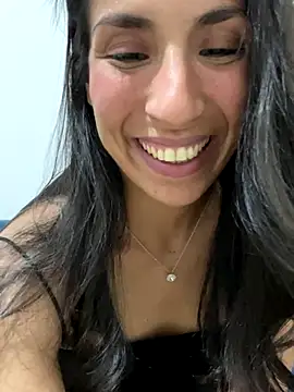 MaddyX__ live sex cam