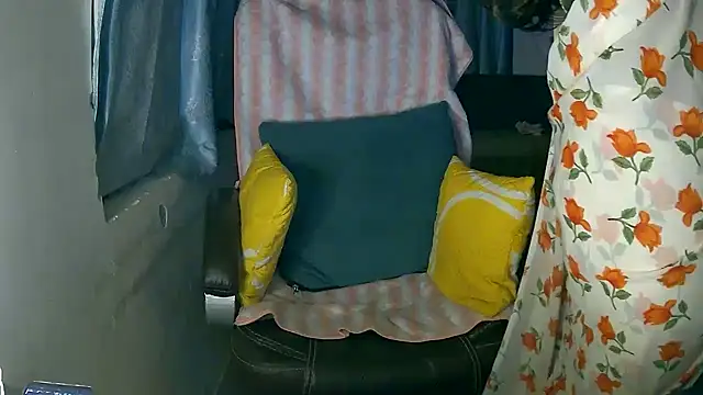 Cute-Tara's cam snapshot