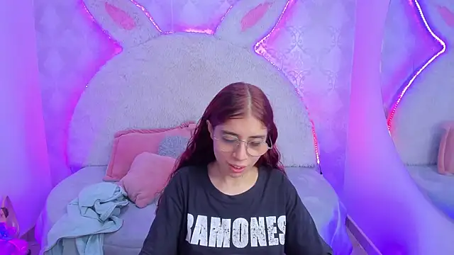 Gaby_louse's cam snapshot