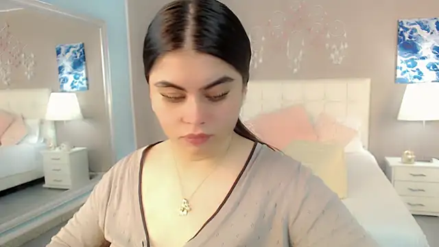 _Maddison_Ivanova_ live sex cam