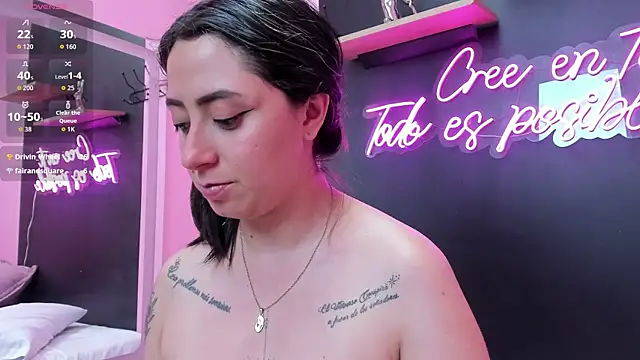 JuliethCruz_'s cam snapshot