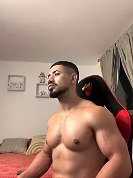 Ezzio_Scolaro live sex cam