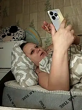 Tupo070481's cam snapshot