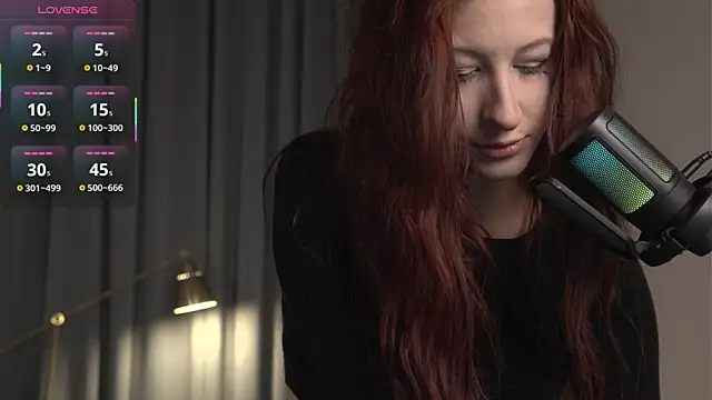 caty_cuddly live sex cam