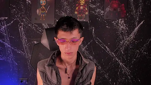 DereckCooperr live sex cam