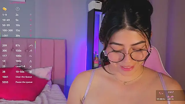 LoaLuxury live sex cam