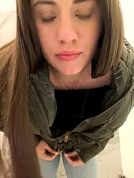 Isabella21_'s cam snapshot