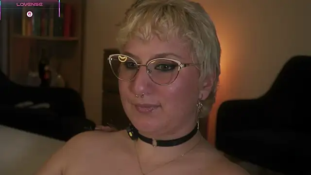 Ximenna_Cruz's cam snapshot