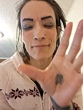 MaitressePomme3 live sex cam