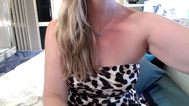 Arseralian_Cougar's cam snapshot