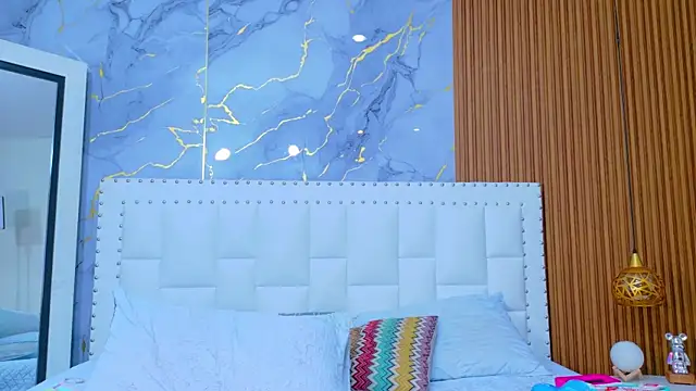 Beautifulskinny18's cam snapshot