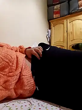 Mroma89six's cam snapshot