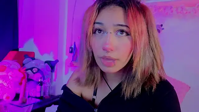 zoelight18's cam snapshot