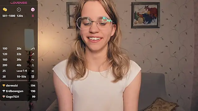 JoanBaggott live sex cam