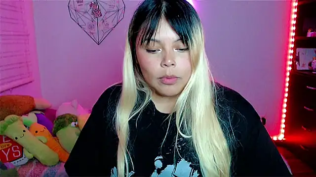 EllieMoonX's cam snapshot