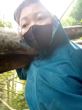 Mami_xxx live sex cam