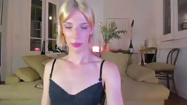 AliceSnowCatt live sex cam