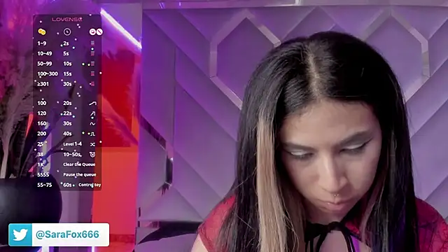 Sara_Foxx1's cam snapshot