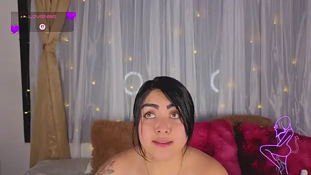 Victoria_Jonhss's cam snapshot