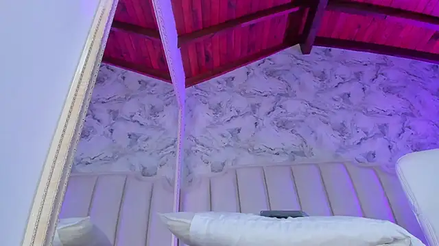 Pamela_Moreno_'s cam snapshot