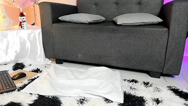 Alaia_Love77's cam snapshot