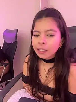 Scarletrose_'s cam snapshot