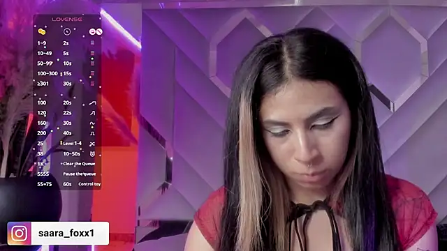 Sara_Foxx1's cam snapshot