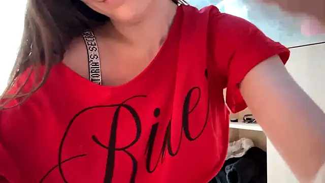 Cuteviola's cam snapshot