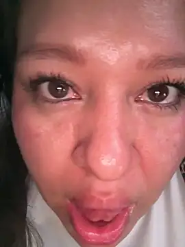 Lovelipsbig's cam snapshot