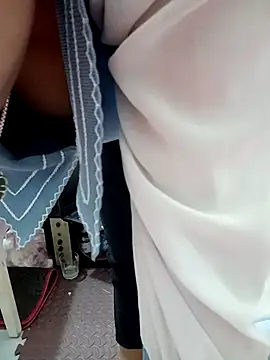 SexyAsian2k's cam snapshot