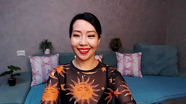 LiaPak's cam snapshot