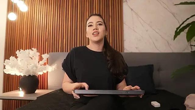 Amelia_Rouse's cam snapshot