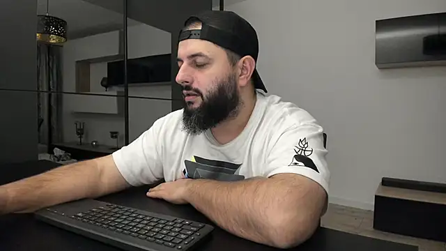 DravenPeak live sex cam