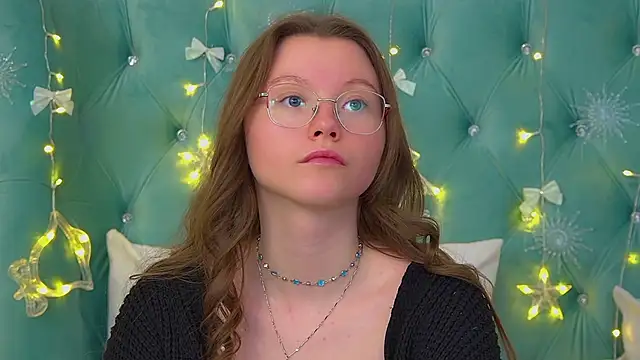 KeiraAsti's cam snapshot