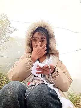 emaame68's cam snapshot