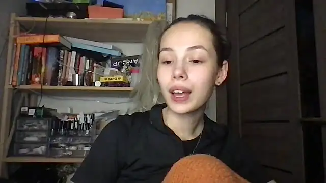 Yuna5343 live sex cam