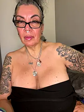 dieseldame1313 live sex cam