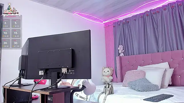 Nayla-Mouna's cam snapshot