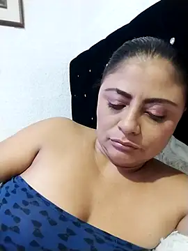 ElizabethWeil's cam snapshot