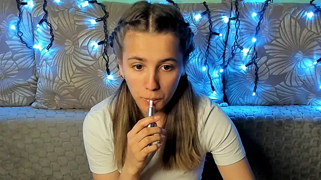 MaggieCake live sex cam