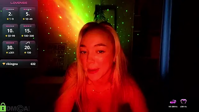 Christy_Little's cam snapshot