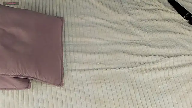 TaiteBayles live sex cam