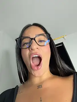 Emily_Kurth23's cam snapshot