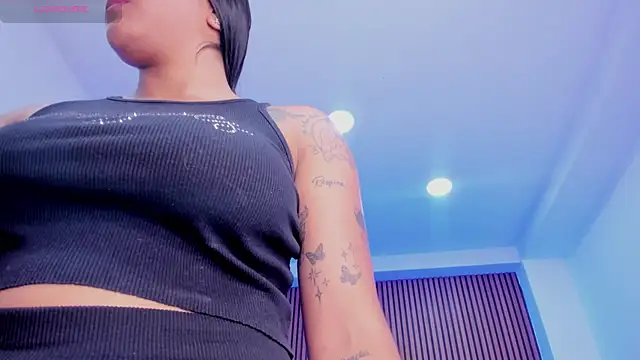 SelenaStonne's cam snapshot