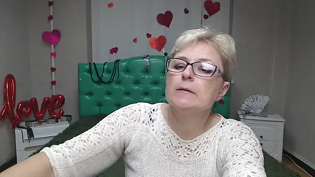 EmiliaGree's cam snapshot